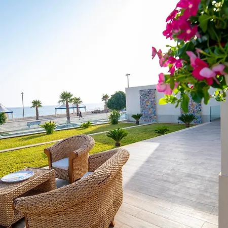 Giardini Sul Mare - *